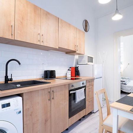 Studio In The Heart Of Party District Ka28 บูดาเปสต์ ภายนอก รูปภาพ