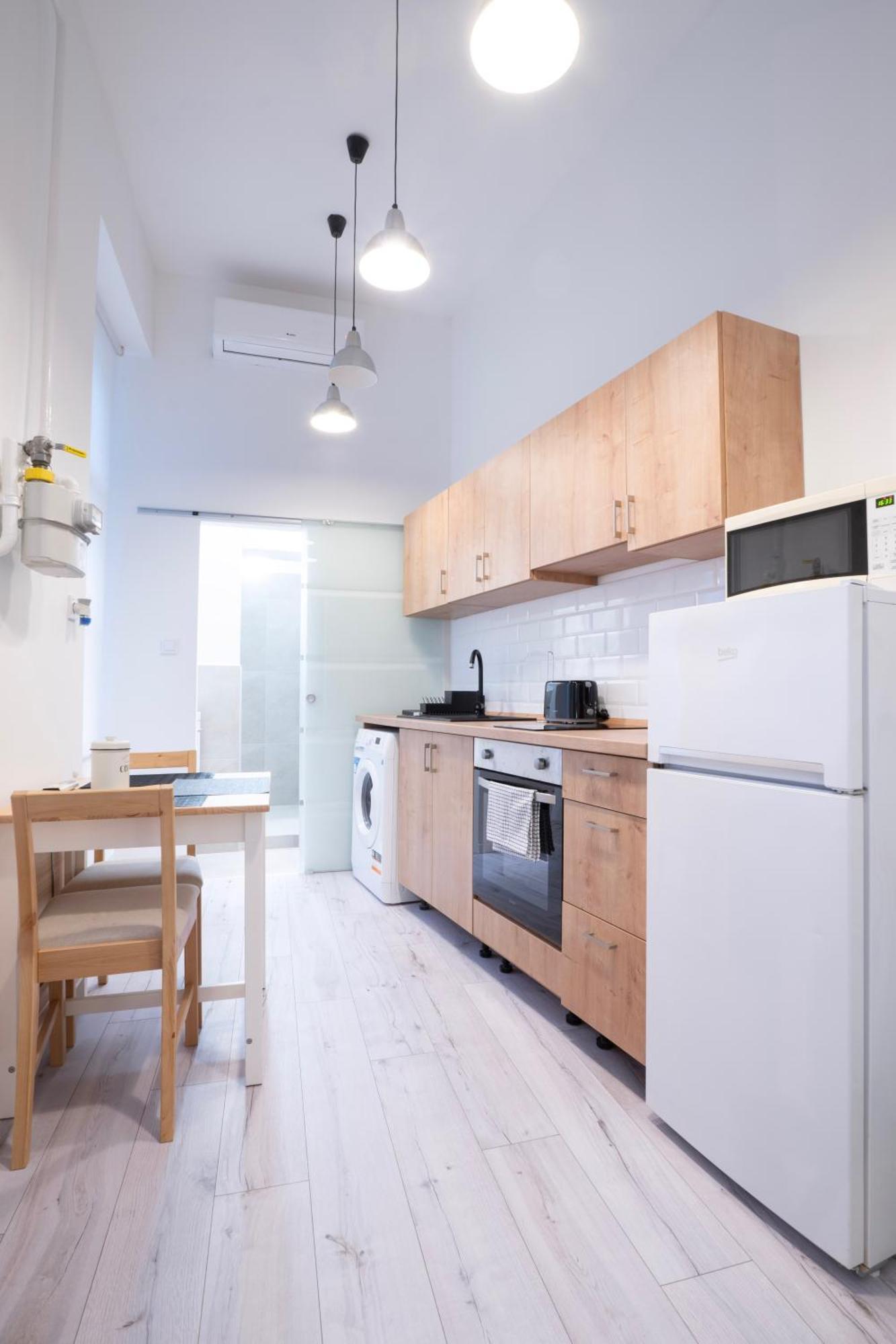 Studio In The Heart Of Party District Ka28 บูดาเปสต์ ภายนอก รูปภาพ